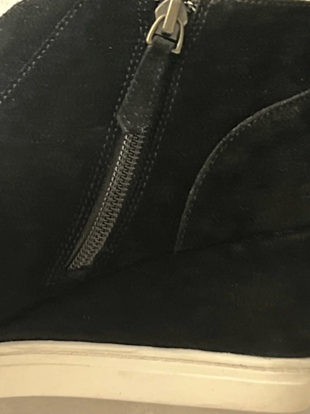 Paolo Black Suede Chukka‎ Boots with White Sole